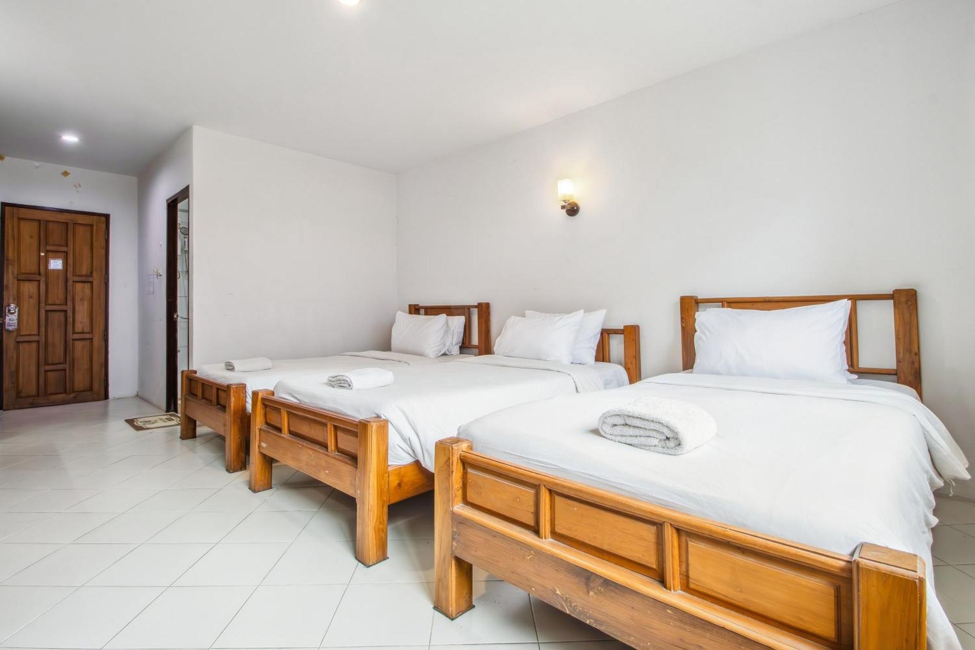 Budget Stars Hotel Чіангмай Екстер'єр фото
